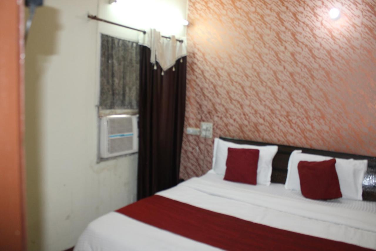 Hotel Diamond Palace Chandigarh Exterior photo