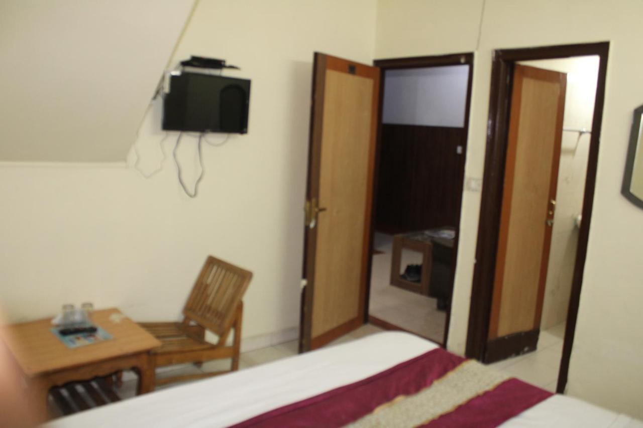 Hotel Diamond Palace Chandigarh Exterior photo